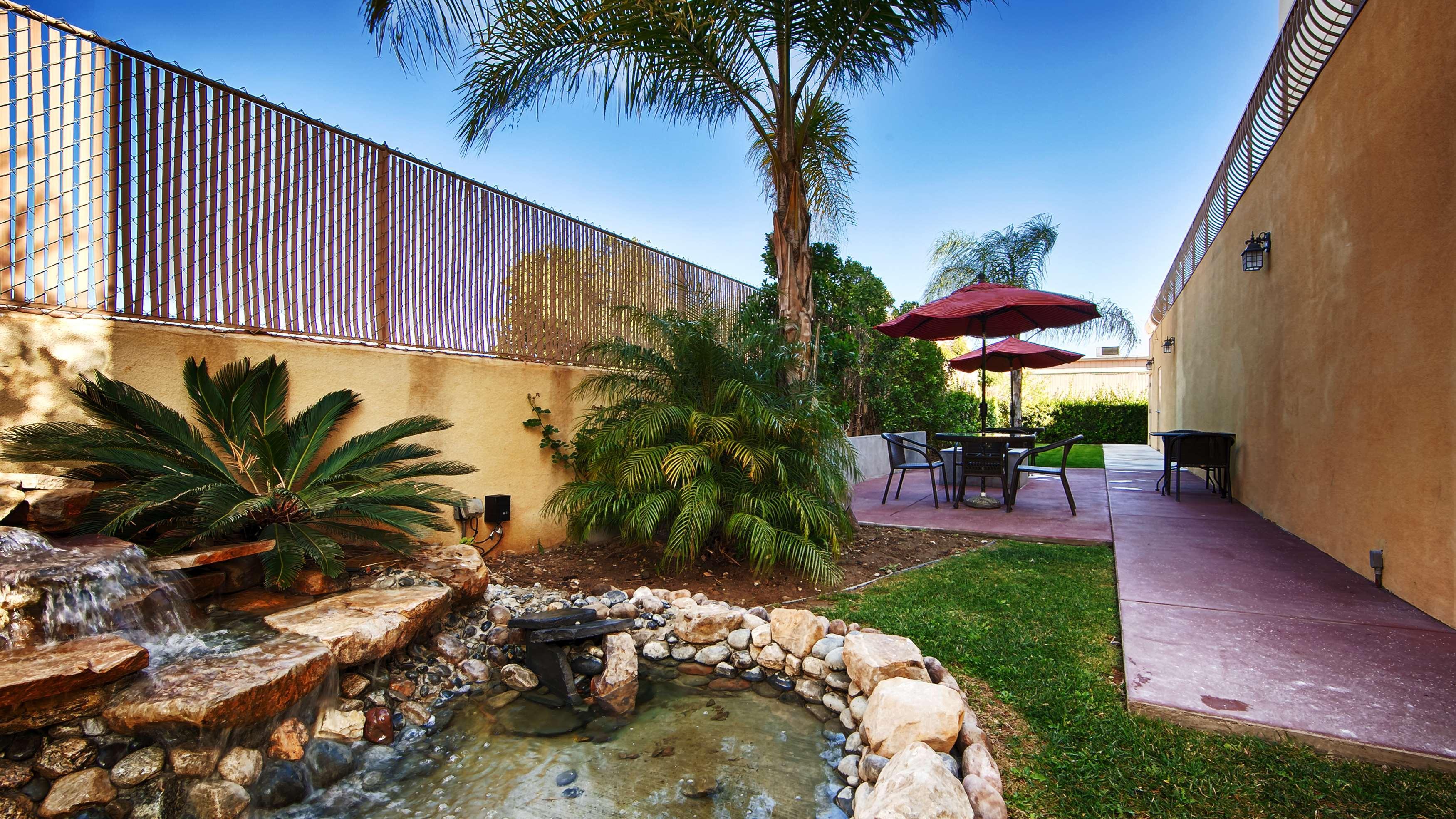 Best Western Burbank Airport Inn Los Angeles Exterior foto